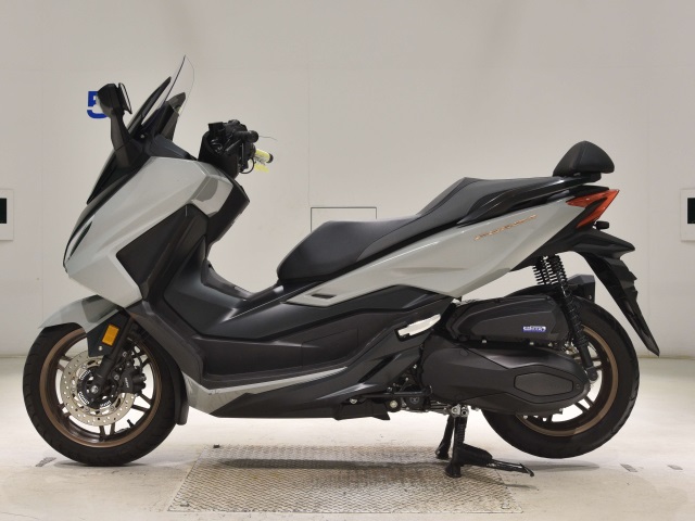 Honda FORZA -6