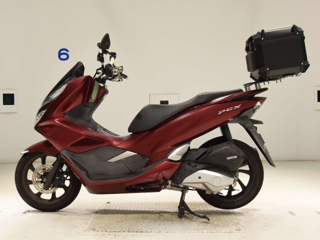 Honda PCX125-3