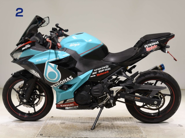 Kawasaki NINJA400-2