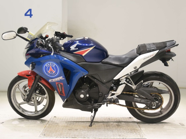 Honda CBR250R