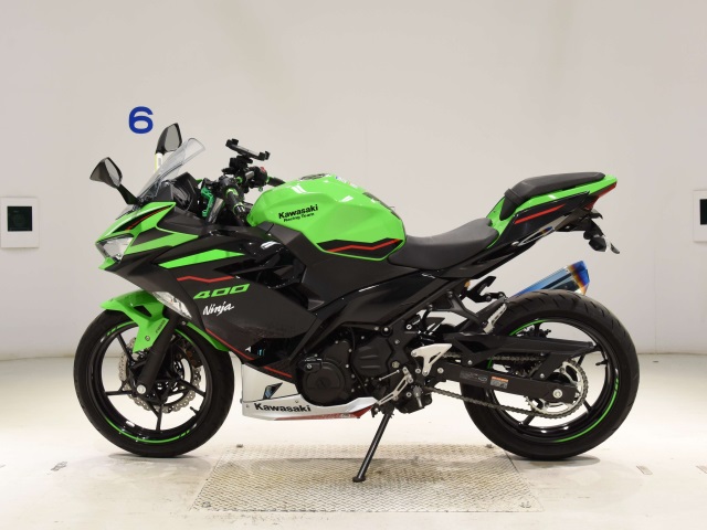 Kawasaki NINJA400-2