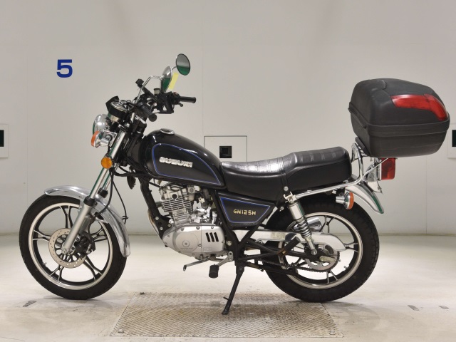 Suzuki GN125H