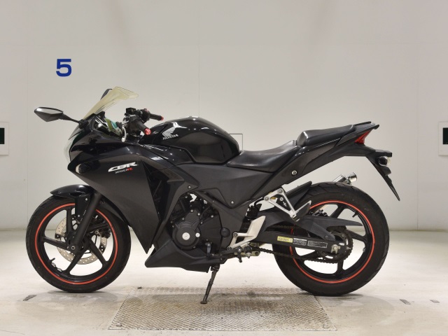 Honda CBR250R