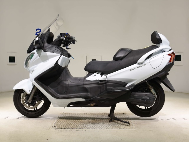 Suzuki SKYWAVE 650LX