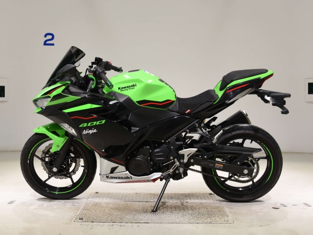 Kawasaki NINJA400-2