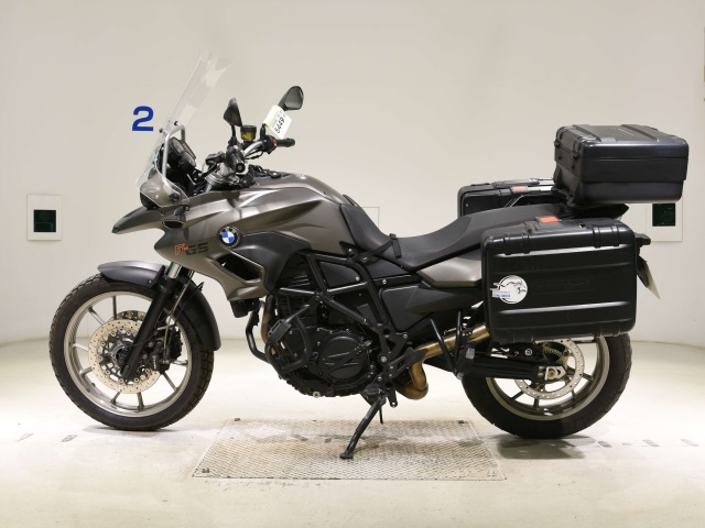 BMW F700GS
