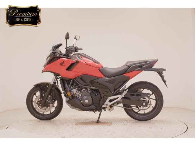 Honda NC750XD-3