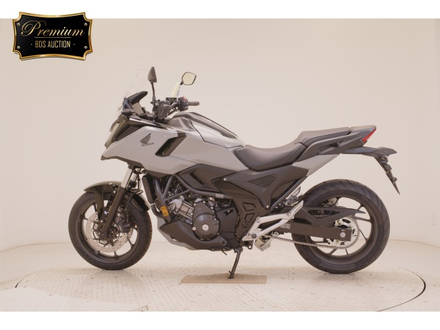 Honda NC750XD-3