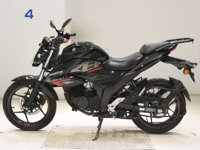 Suzuki GIXXER-150
