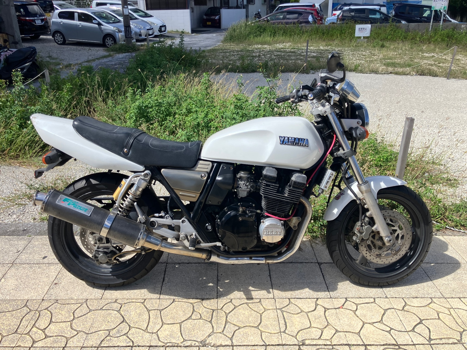 Yamaha XJR400