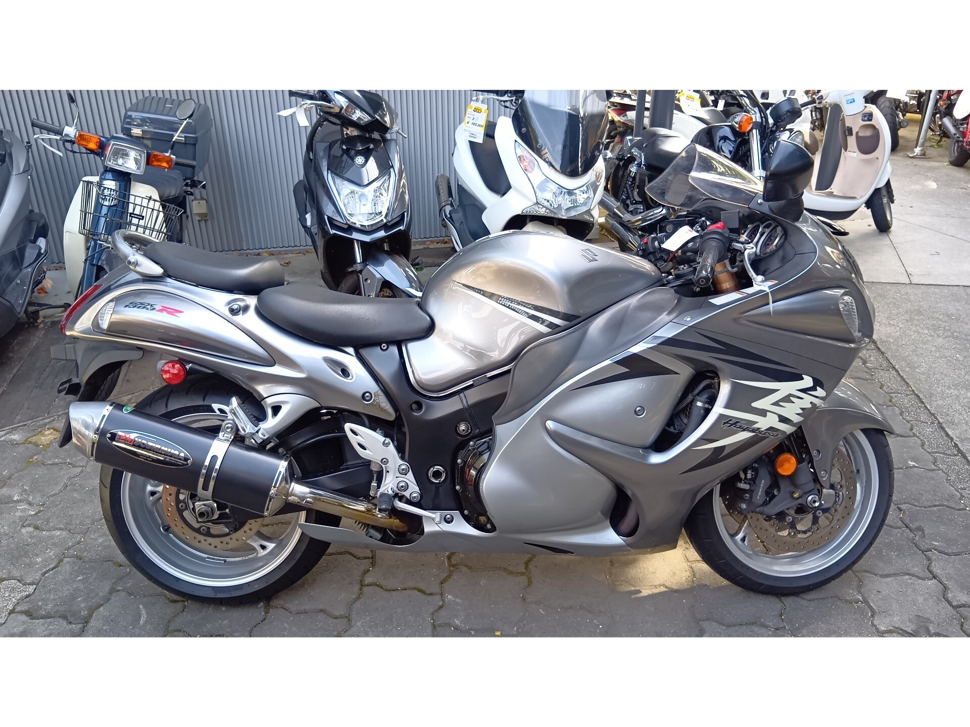 Suzuki GSX1300R HAYABUSA