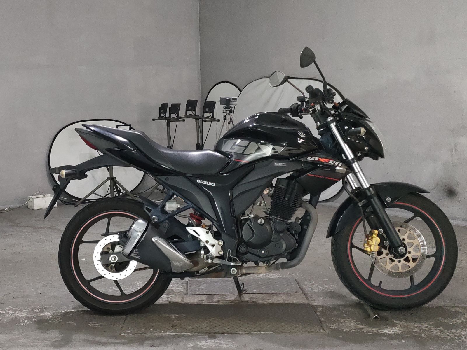 Suzuki GIXXER-150
