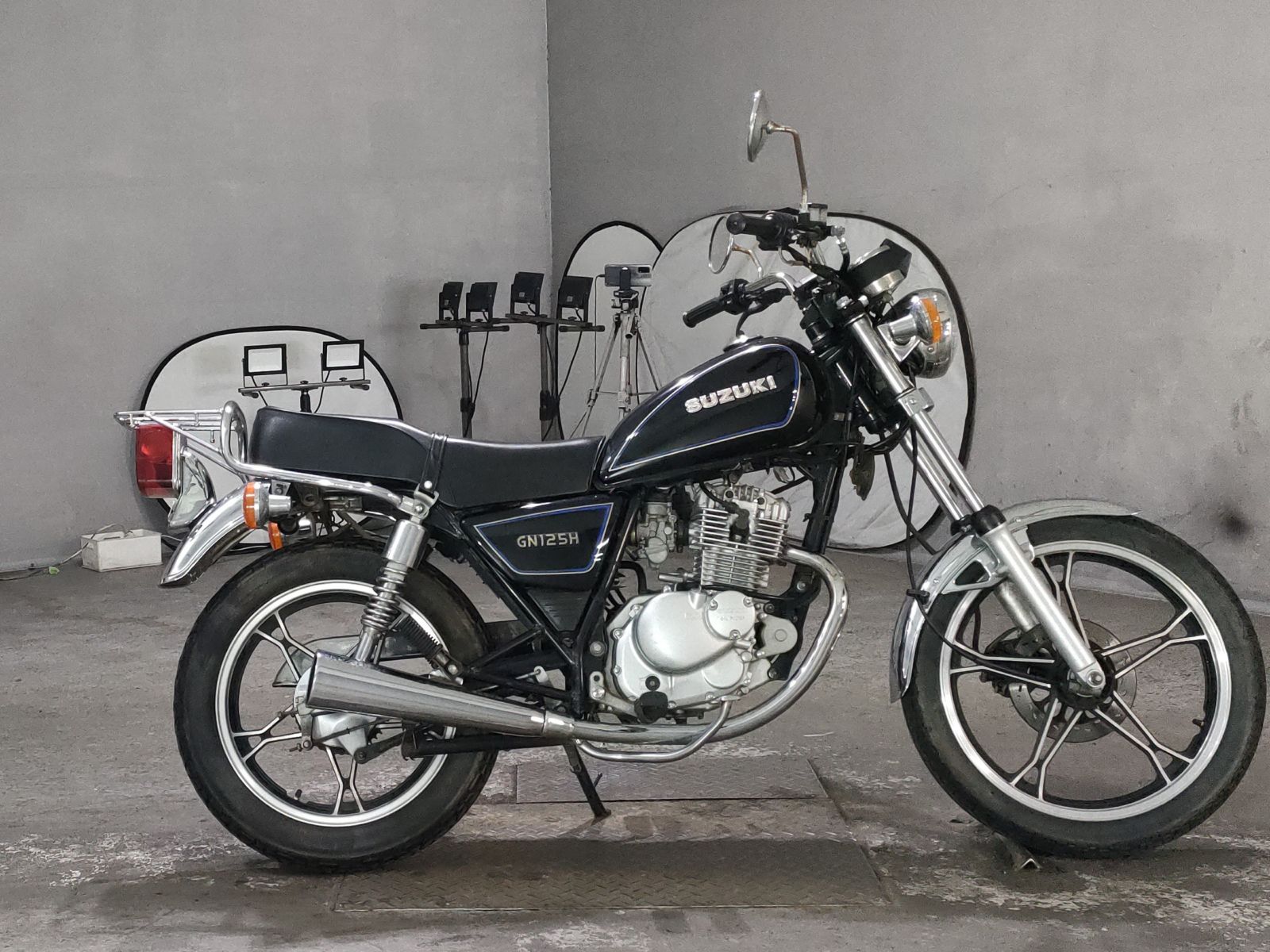 Suzuki GN125H