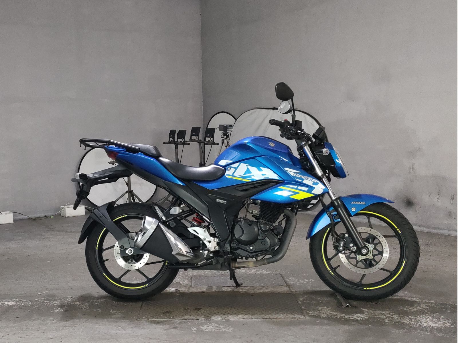 Suzuki GIXXER-150