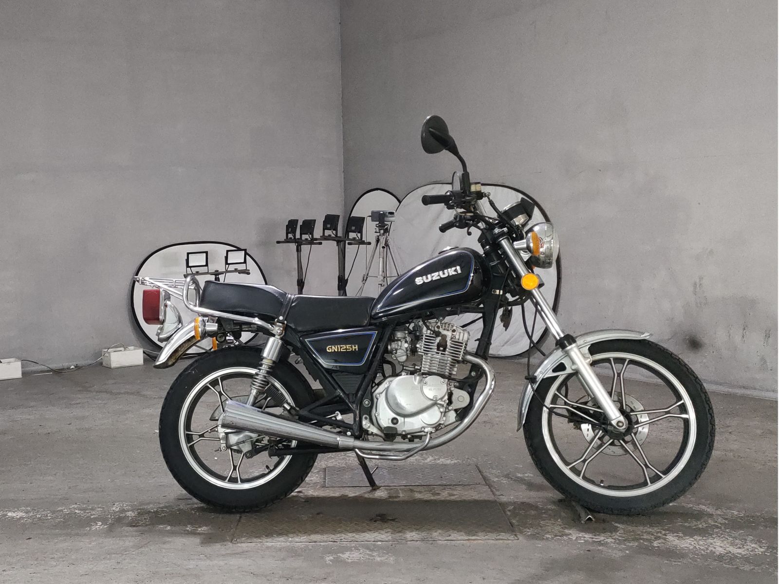 Suzuki GN125H