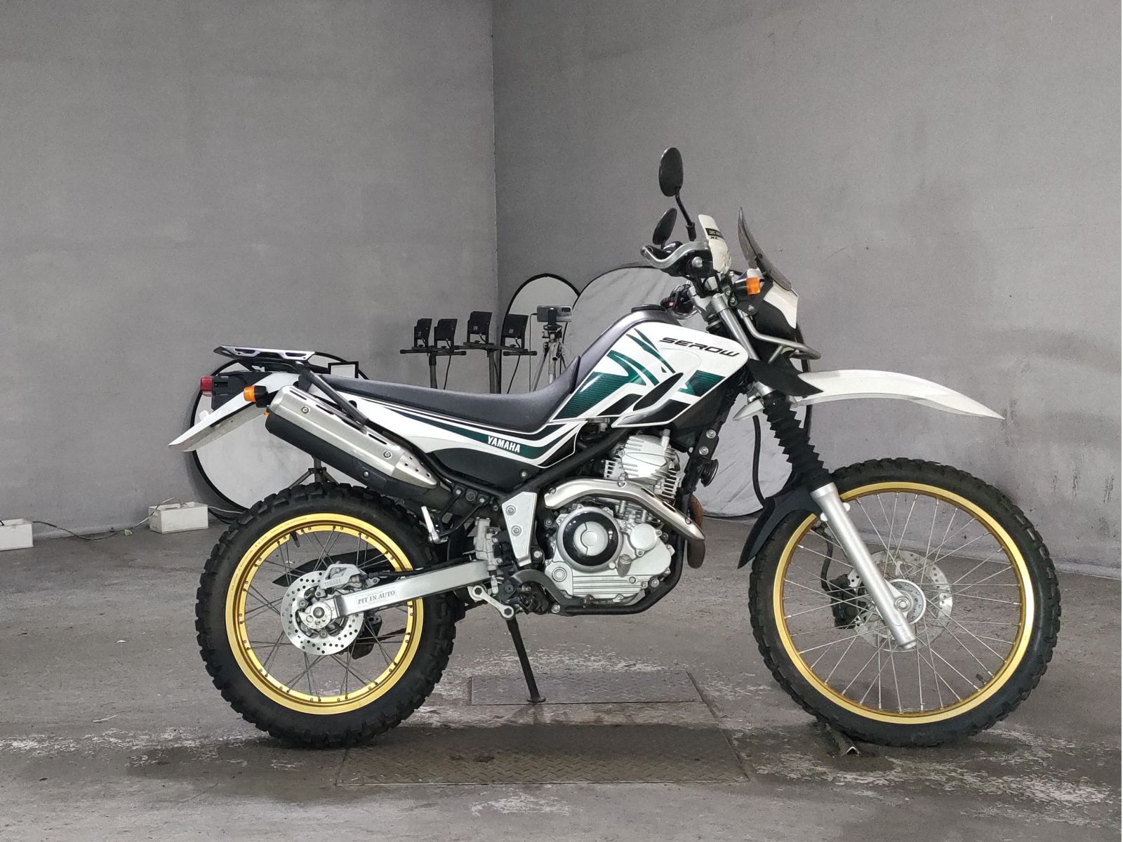 Yamaha SEROW 250