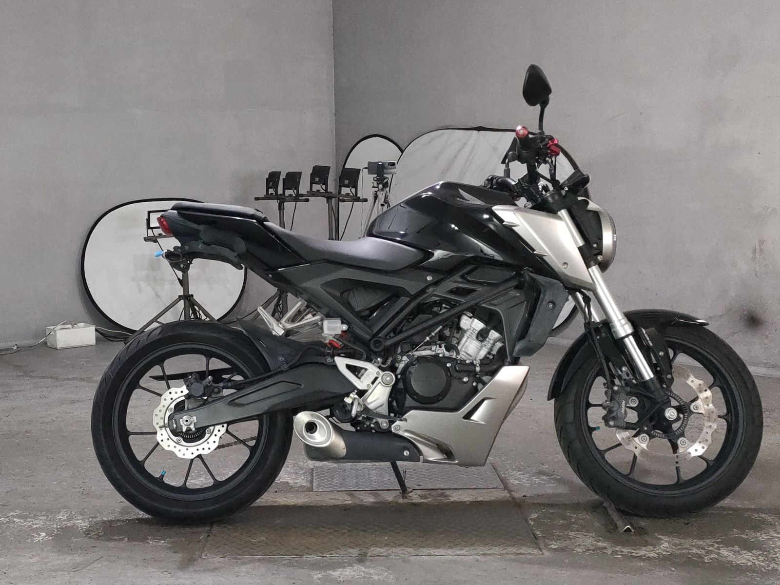 Honda CB125R