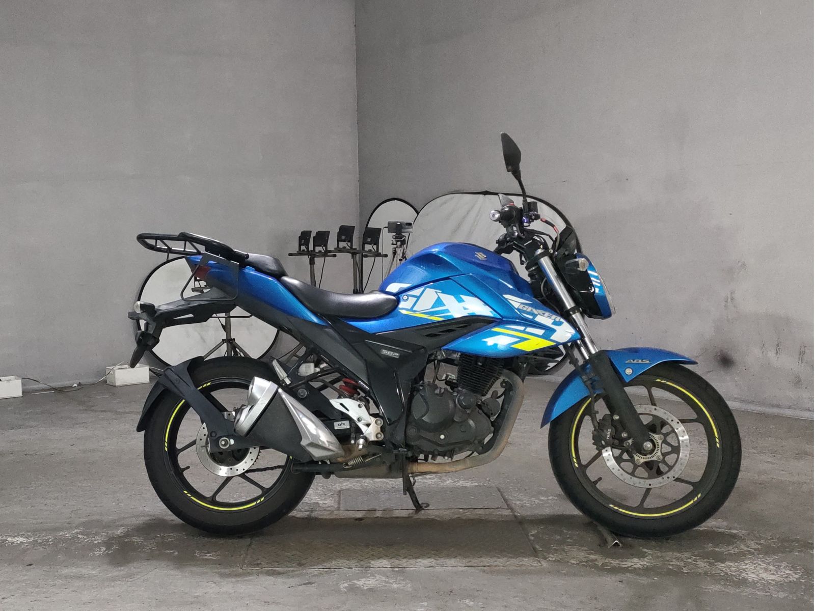 Suzuki GIXXER-150