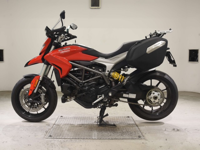 Ducati HYPERSTRADA 939