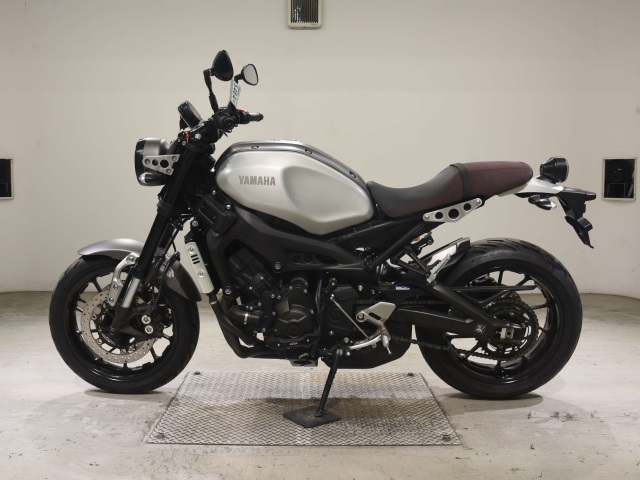Yamaha XSR900