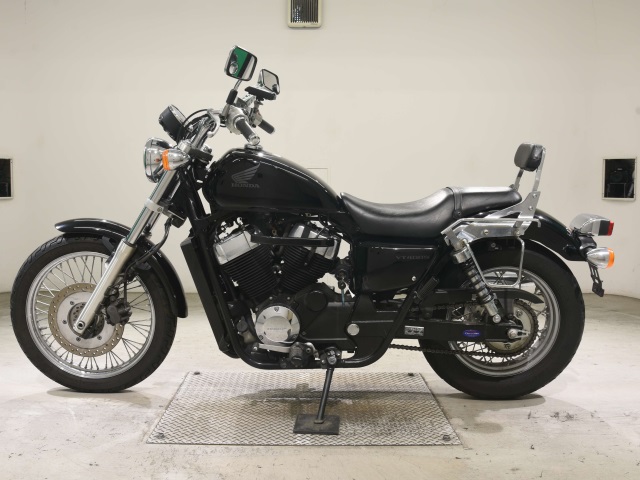 Honda VT400S