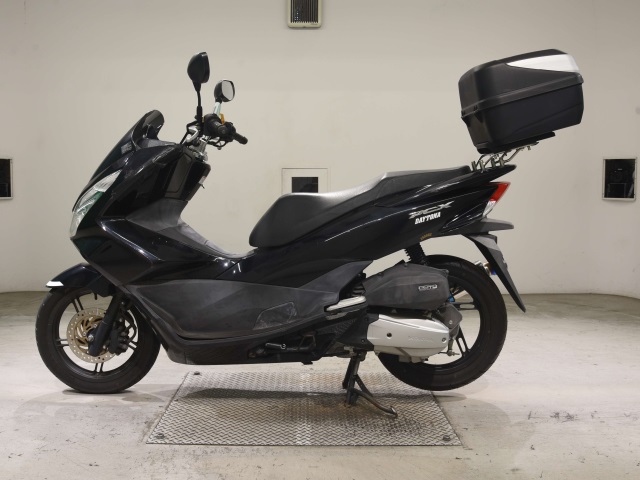 Honda PCX125-2
