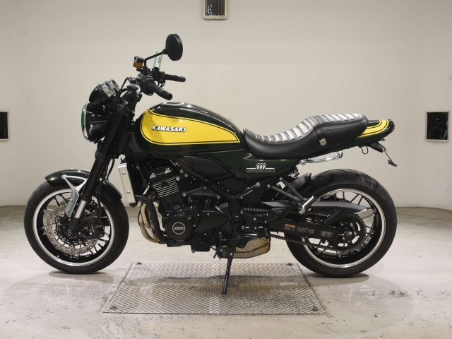 Kawasaki Z900RS
