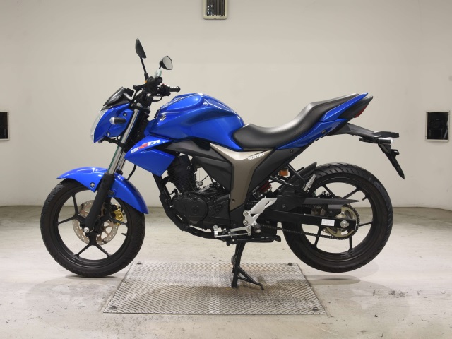 Suzuki GIXXER-150