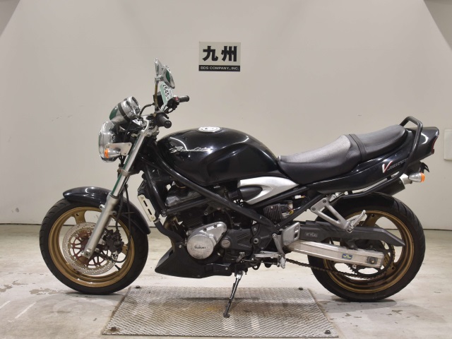 Suzuki BANDIT250-1