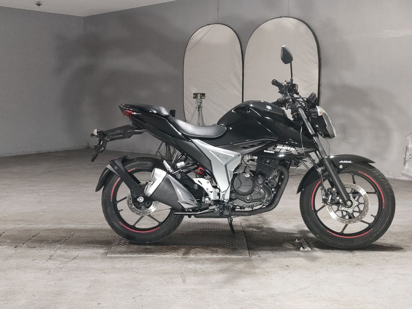 Suzuki GIXXER-150