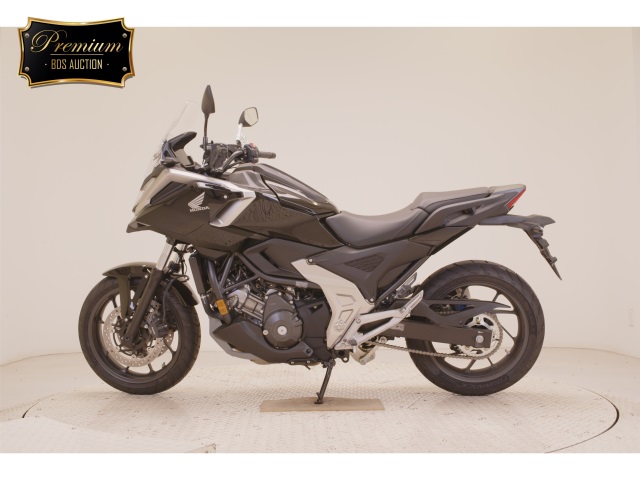 Honda NC750XD-3