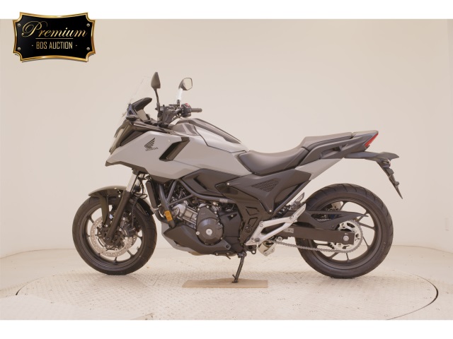 Honda NC750XD-3