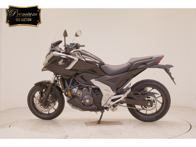 Honda NC750XD-3
