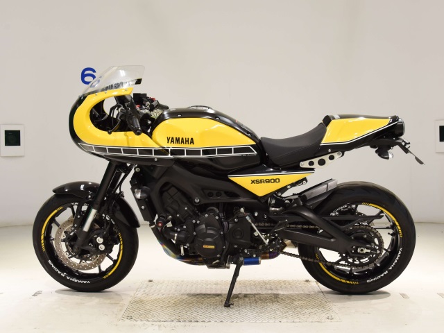 Yamaha XSR900