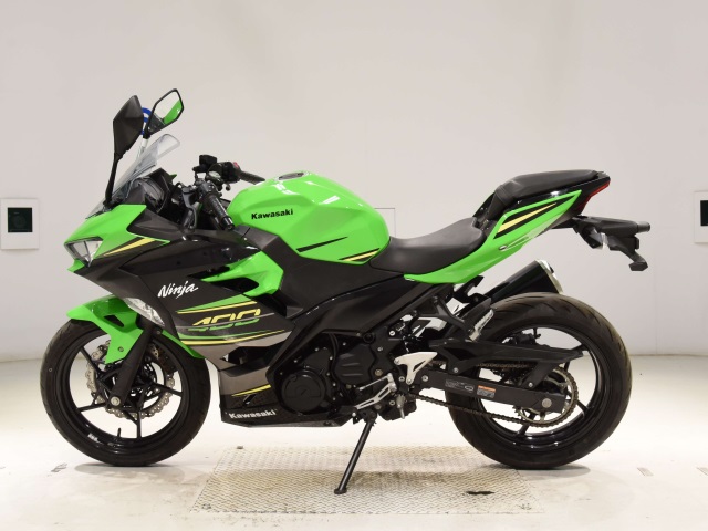 Kawasaki NINJA400-2
