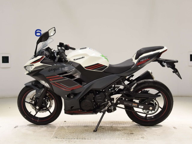 Kawasaki NINJA400-2