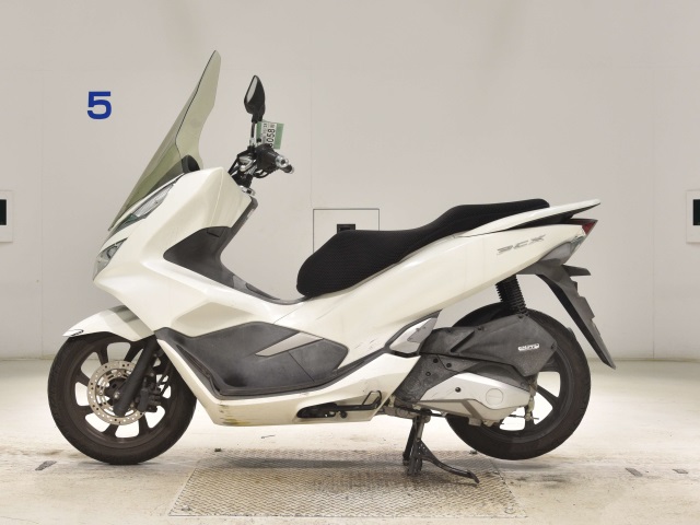 Honda PCX125-3