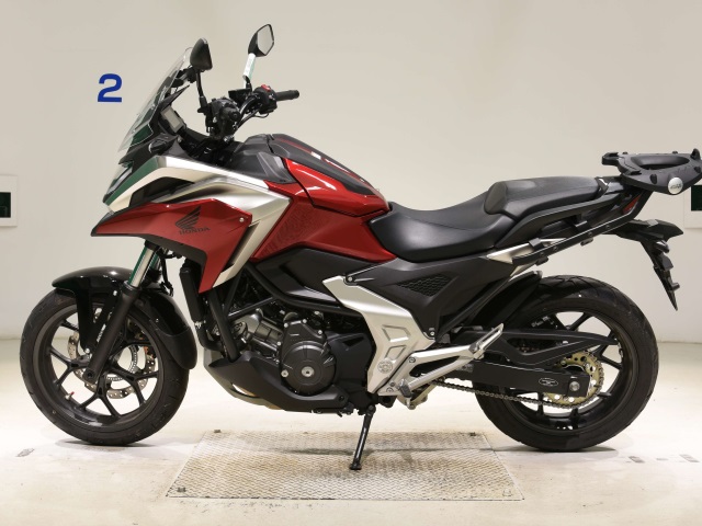 Honda NC750XD-3