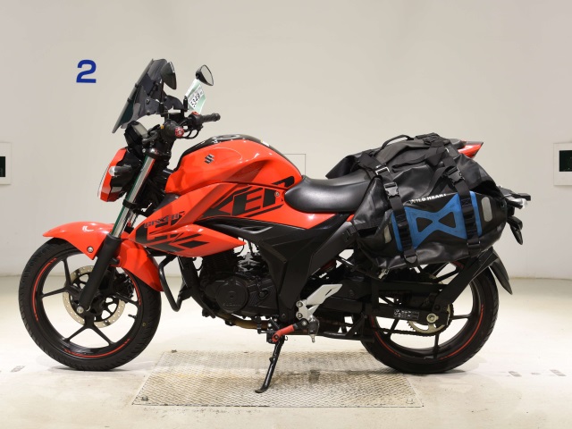 Suzuki GIXXER-150