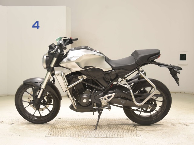 Honda CB250RA