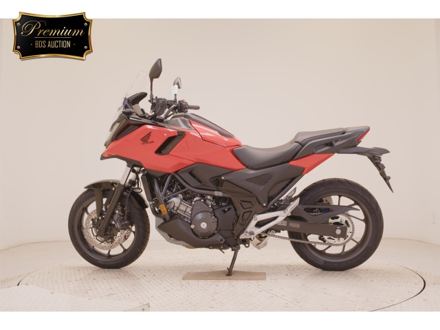 Honda NC750XD-3