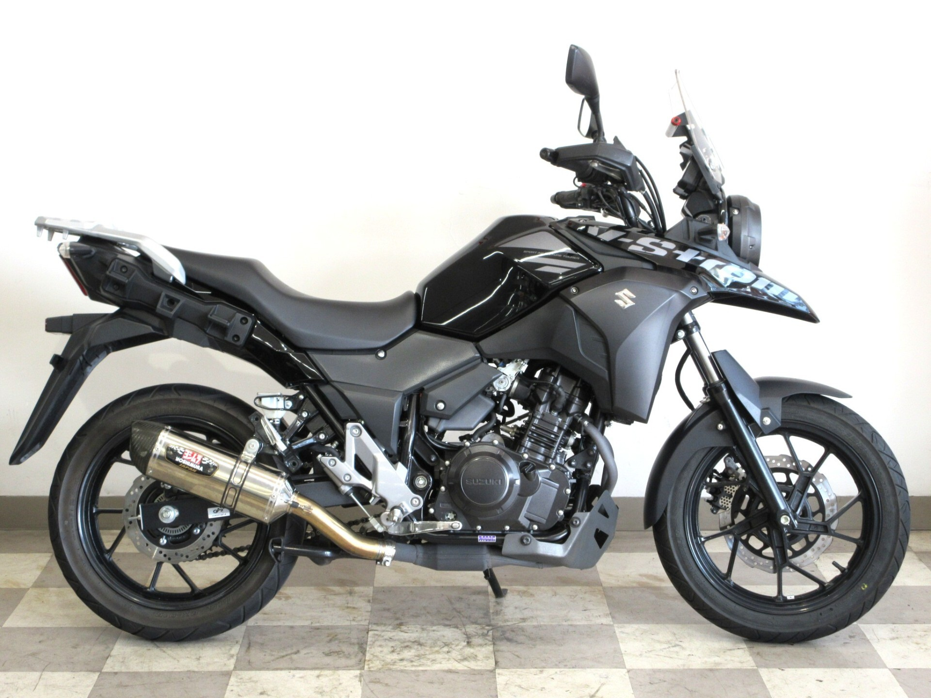 Suzuki V-STROM 250