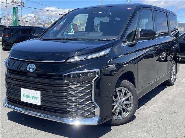 TOYOTA VOXY 2022