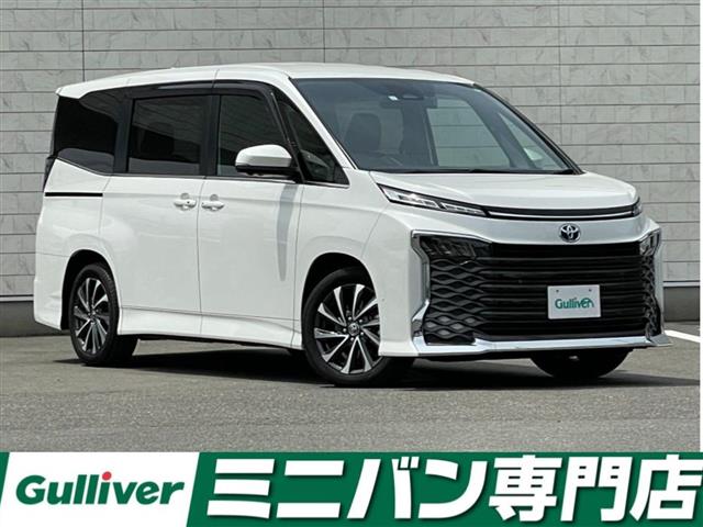 TOYOTA VOXY 2023