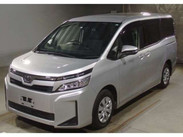 TOYOTA VOXY 2019