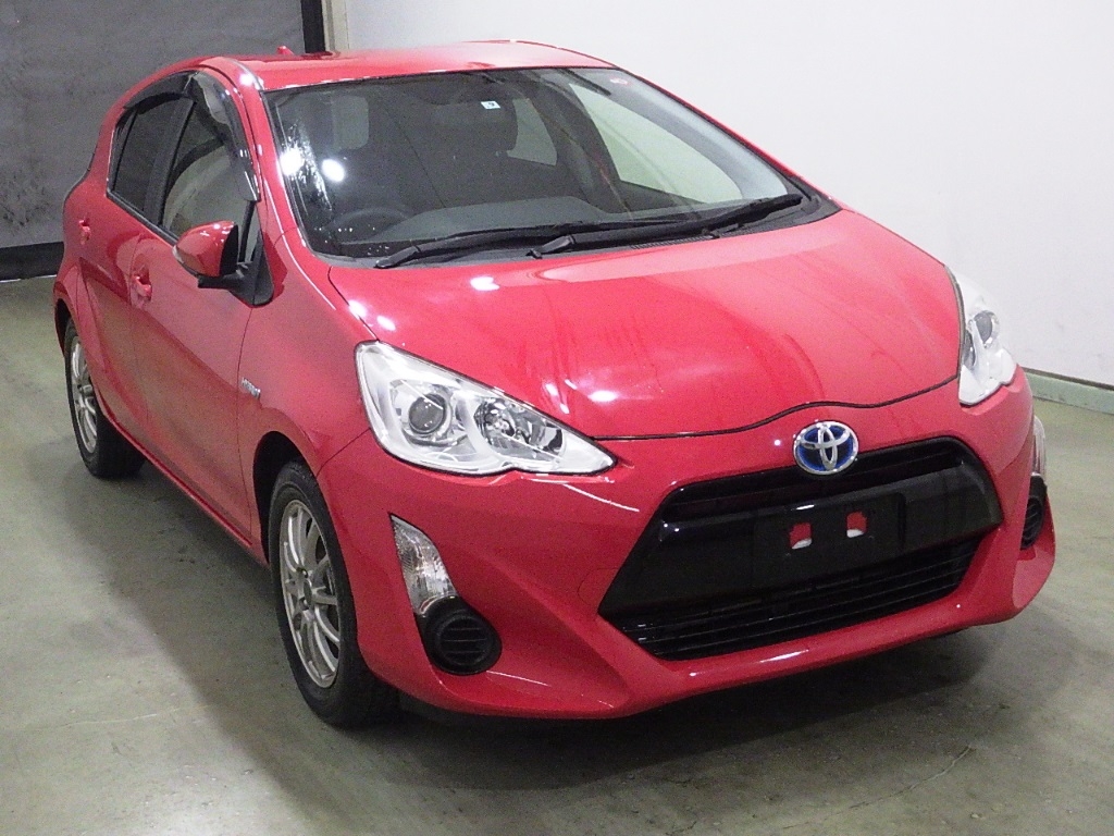 Toyota Aqua 2015