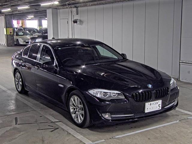 BMW 5 SERIES 2010